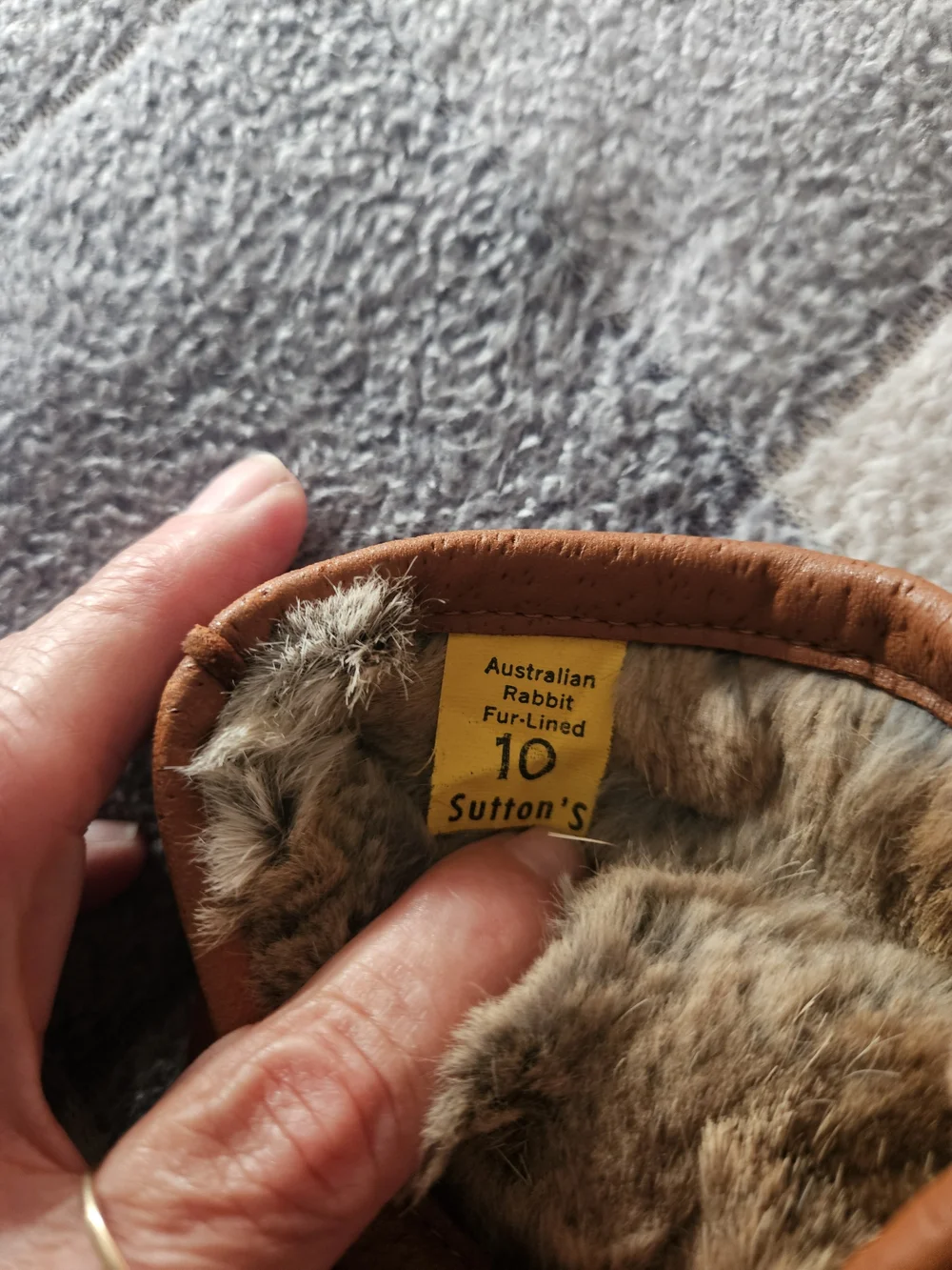 Sutton's Ladies Classic Brown Leather Driving Gloves Rabbit Fur Lined